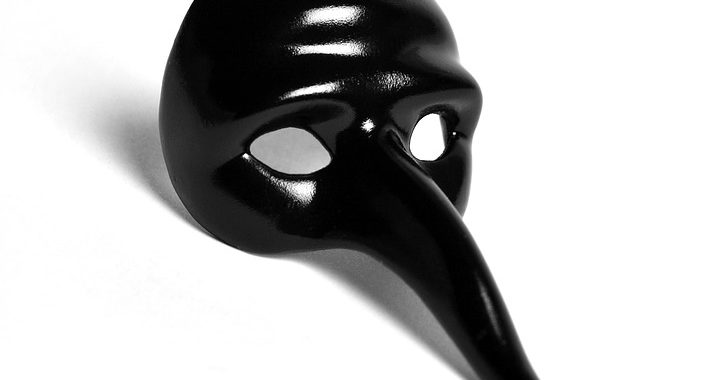 Le halo de sécurité imposé est comme un masque à long nez. Ça bouche une vue.